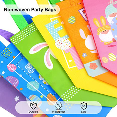 Bolsas personalizadas de no tejido en colores Pantone para promociones y regalos navideños