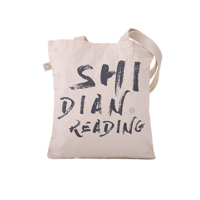 Compras hechas en bolsas de lona personalizadas con materiales ecológicos y logotipos impresos