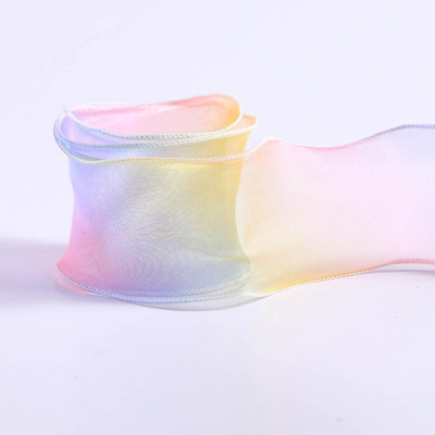 Gradient Curling Wave Edge Tejido satinado Arco iris artesanal cinta de arco flores clip de pelo para niños