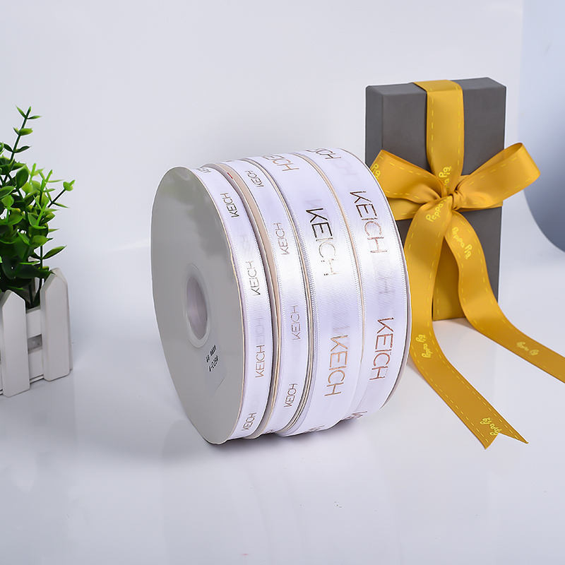 1 pulgadas Cintas de satén personalizadas Impresión de logotipo de colores con adorno de papel de oro